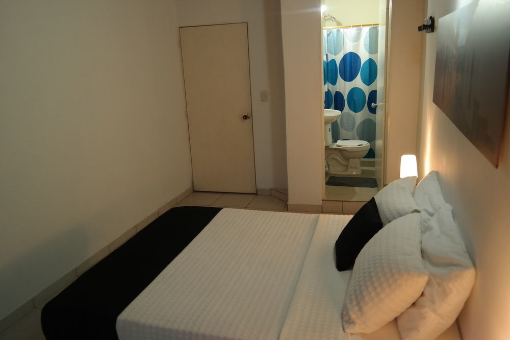 Otono Hostel Сан-Хиль Экстерьер фото